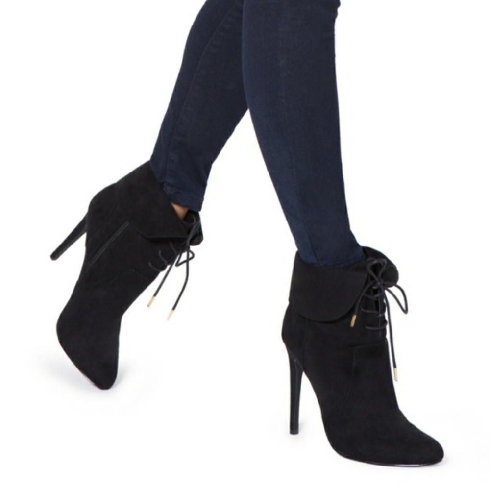 New stylish Shoedazzle Haddie booties 10